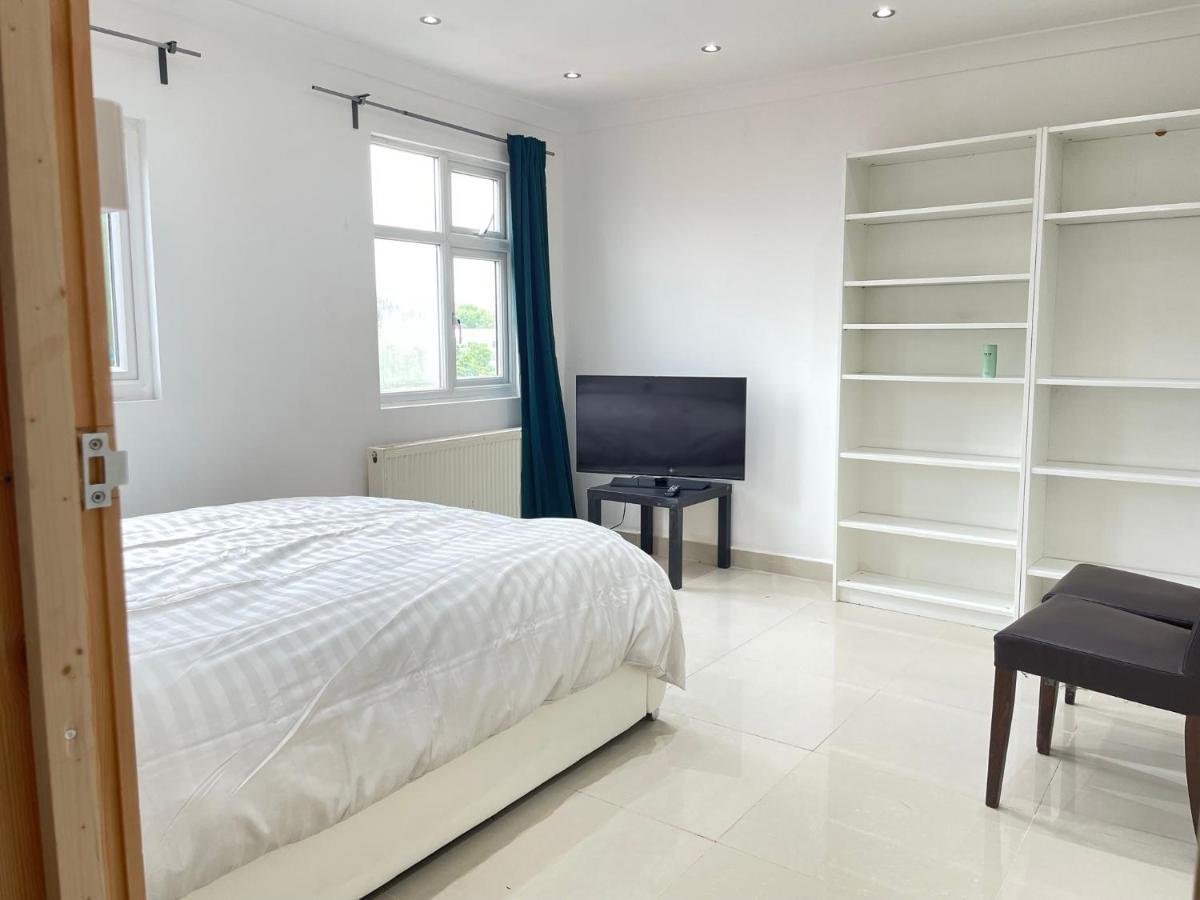 Private Room- Direct Travel Central/ Heathrow ลอนดอน ภายนอก รูปภาพ