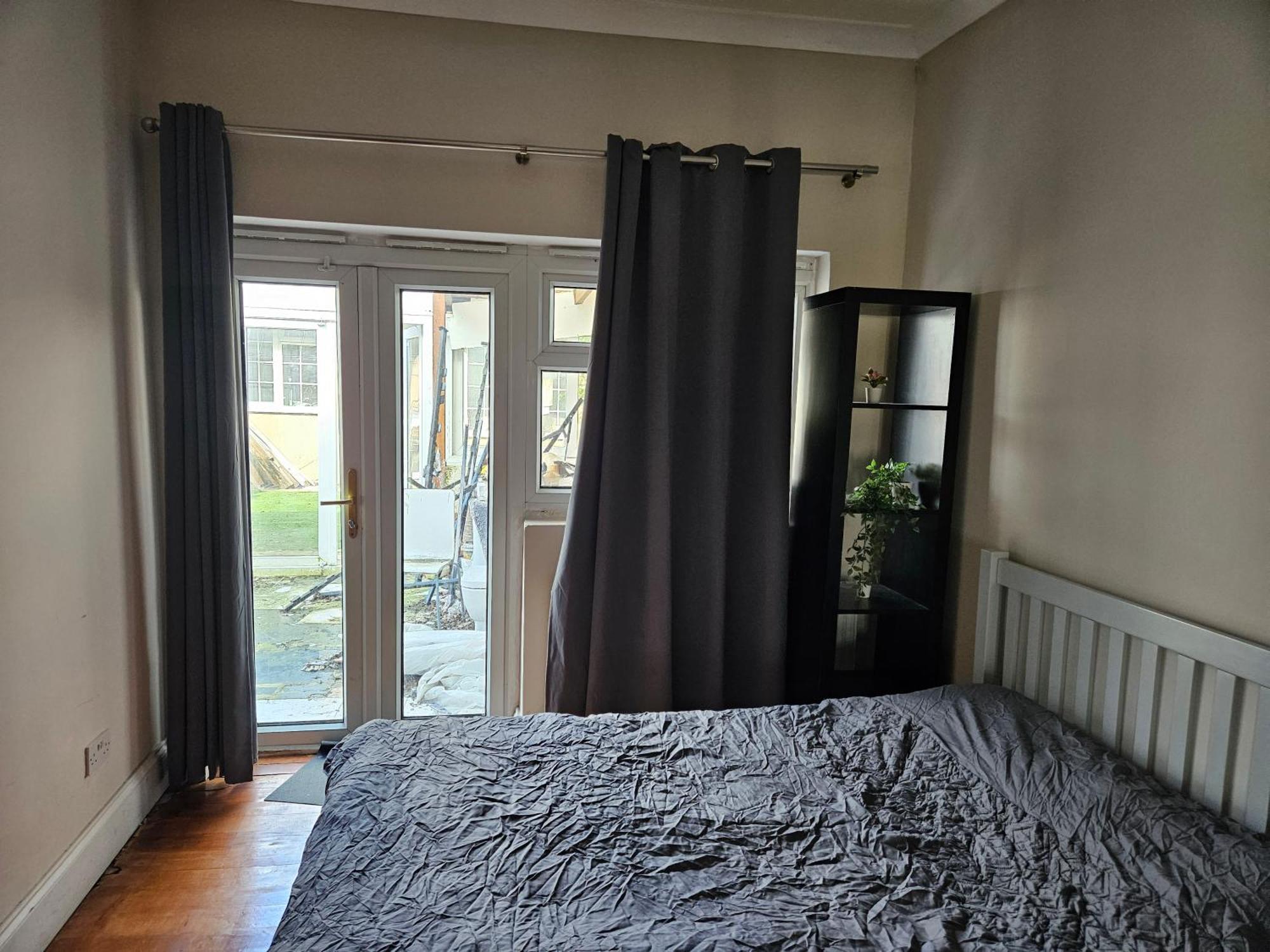 Private Room- Direct Travel Central/ Heathrow ลอนดอน ภายนอก รูปภาพ